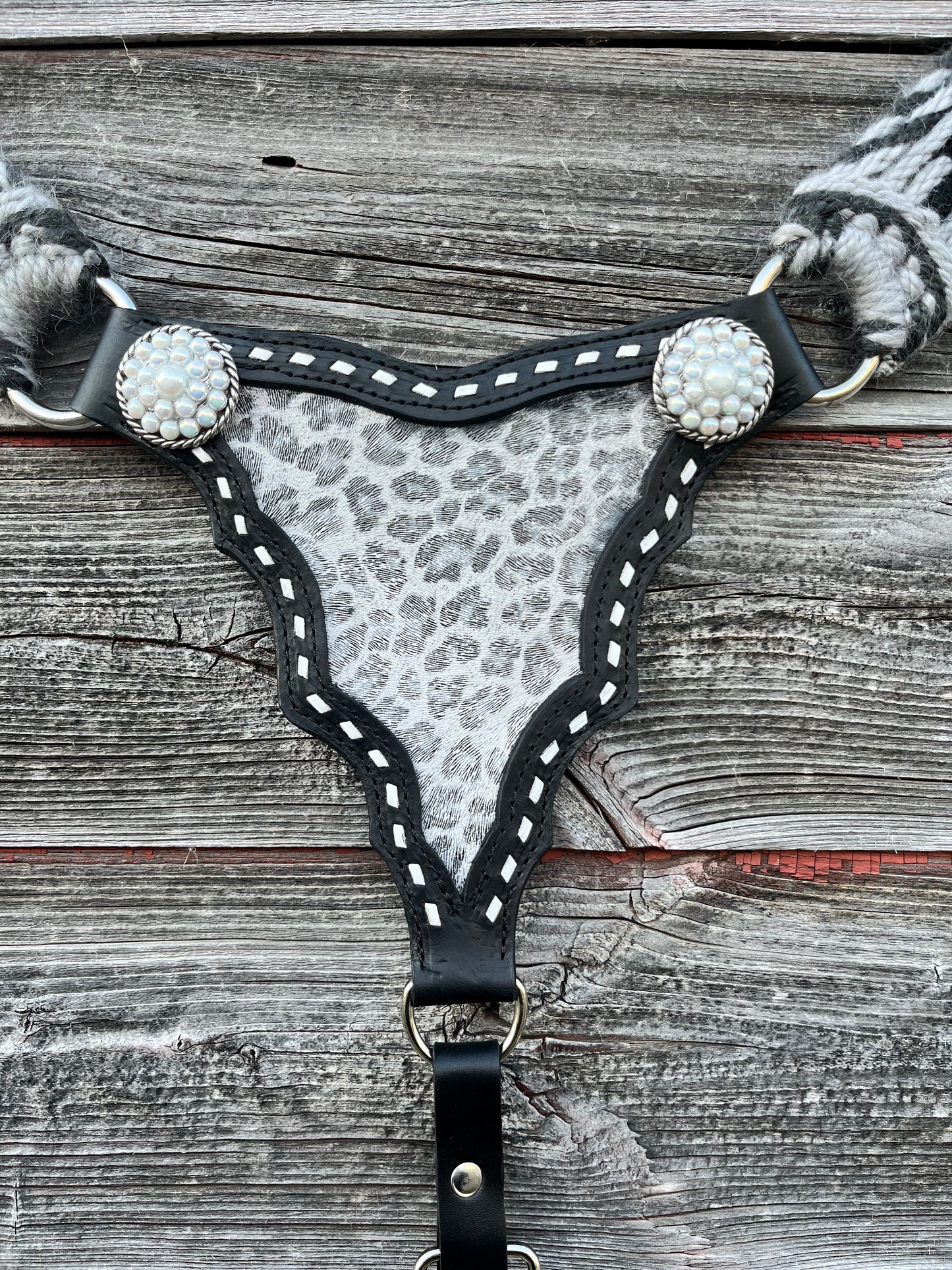 Snow Leopard Pearl Mohair Breastcollar