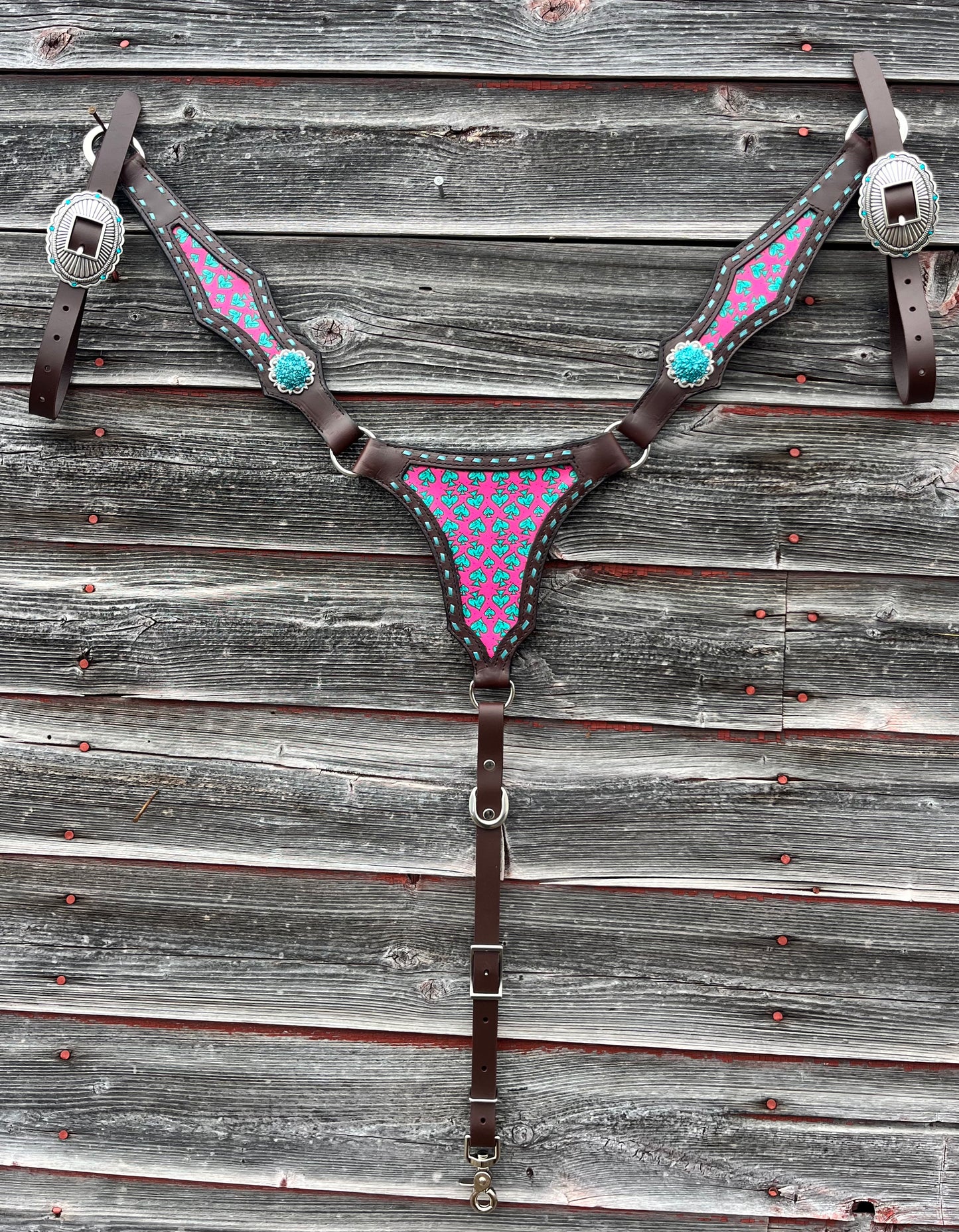 The Prairie Spade Breastcollar